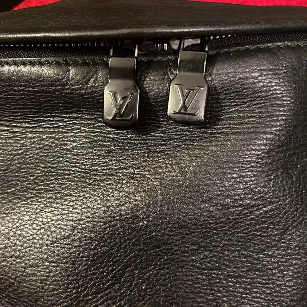 Louis Vuitton Discovery Bumbag  p m - Picture 2 of 16